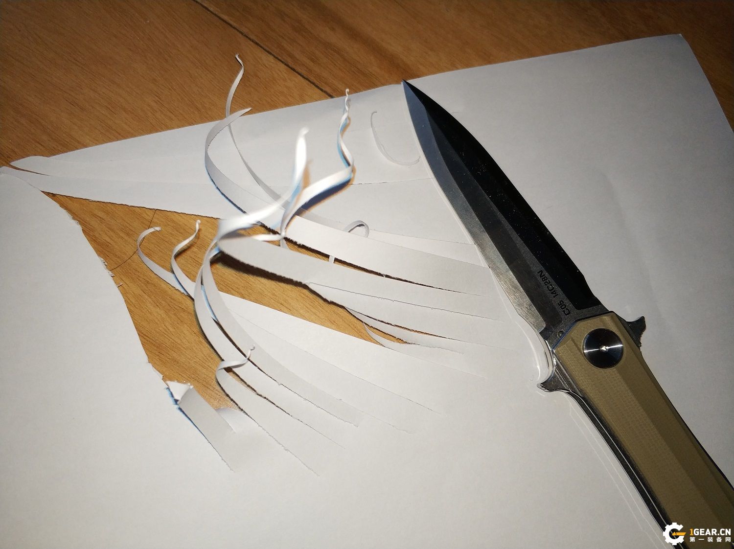 有没有一款双刃刀具，既是*刀折**，又能兼具捅刺和切削的优点呢？