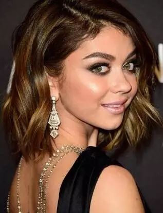 没有礼服的年会,没礼服怎么办