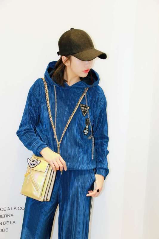 流行色的特征,流行色产生的原因