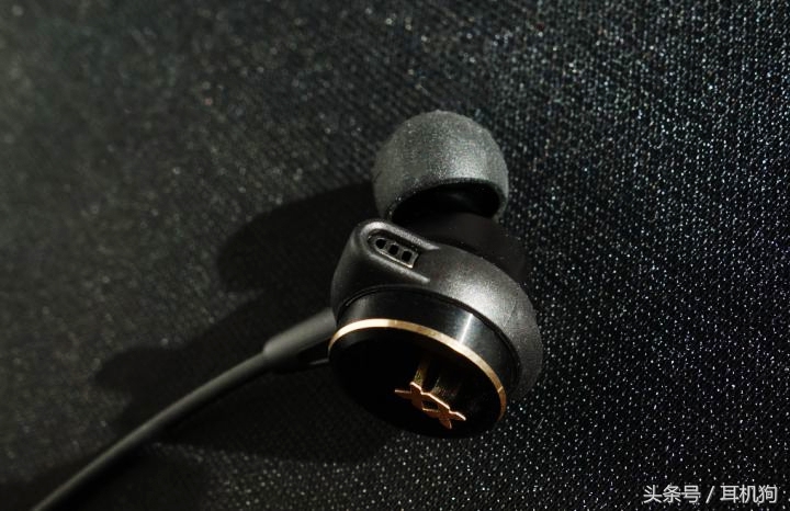 下潜重低音震动音响,索尼xbaz5有什么用