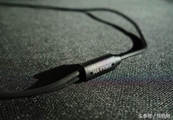 下潜重低音震动音响,索尼xbaz5有什么用