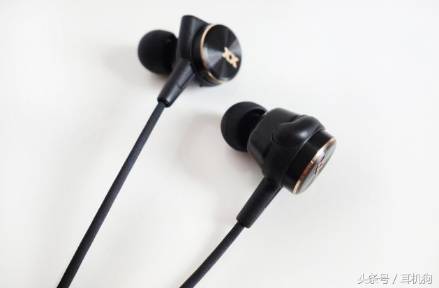 下潜重低音震动音响,索尼xbaz5有什么用