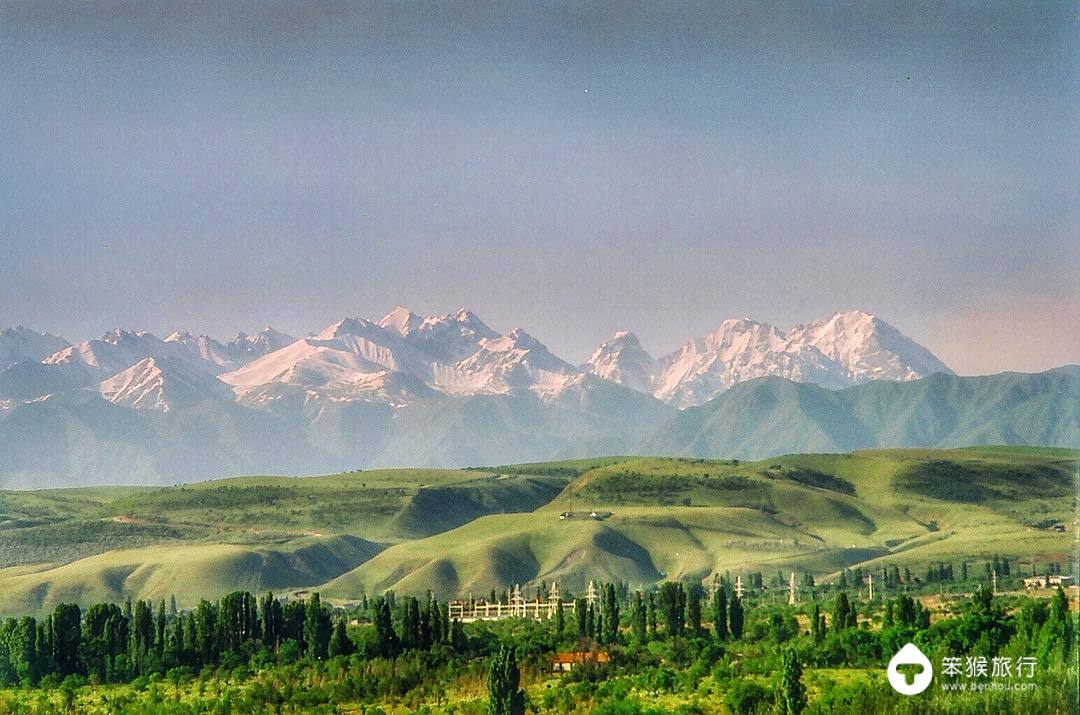 这里曾是中国领土，被誉为「中亚瑞士」，游客3天拿到电子签