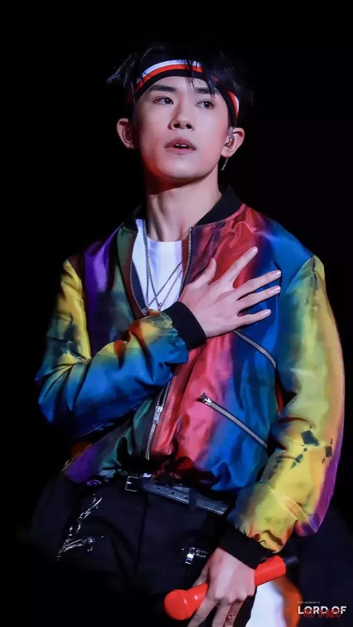 魔法城堡tfboys易烊千玺solo,易烊千玺个人舞台solo舞蹈