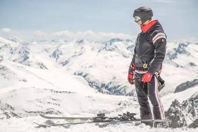 刘雯衣服怎么穿好看,冬季刘雯穿衣搭配