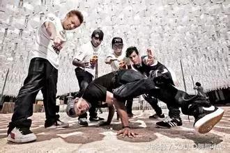 不减震易搭配怎么跳街舞？街舞必备5款鞋！