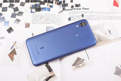 红辣椒7x开箱,红辣椒7x吃鸡怎么样