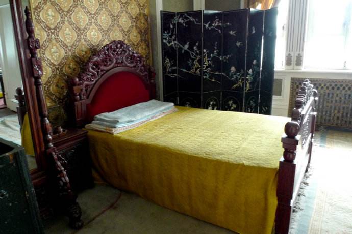 溥仪的龙床是在哪里弄来的,溥仪睡过的龙床是什么朝代的