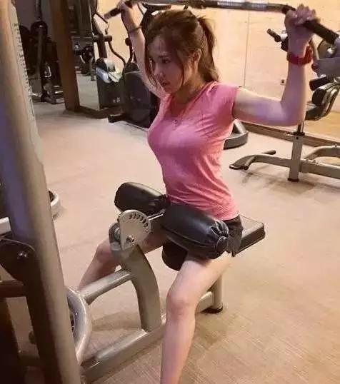 鎼炵瑧濡瑰瓙闆嗛敠,濂崇増鎼炵瑧姝屾洸浣犲簲璇ヨ繖涔堝敱