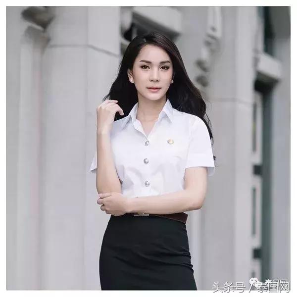 第72届朱拉隆功-法政大学传统足球赛，漂亮小姐姐们都上线啦！
