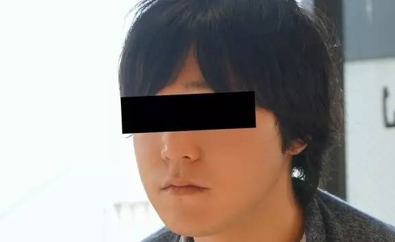 麻麻，请再打一次我完美柔润丰满的屁屁吧！