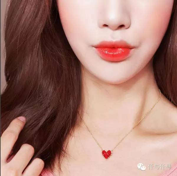 美妆厚嘴唇女博主,美妆博主嘴唇很厚的女生