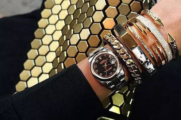 被抢到全网断货的面霜,被博主卖断货