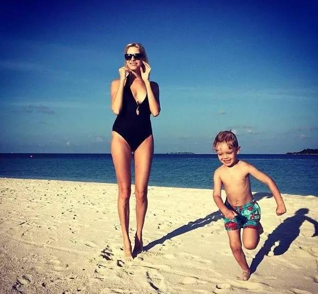 从小太妹到高考状元,从小太妹转型乖乖女完整版