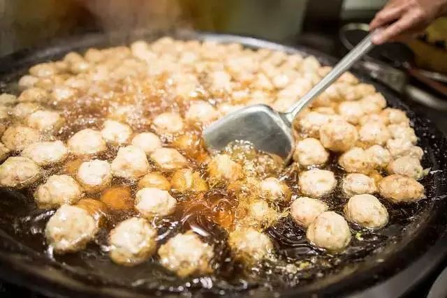 在武汉，过年囤货是一道养肉题