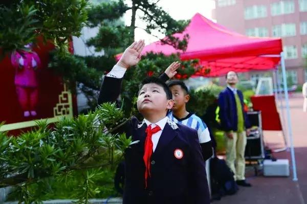 绔嬪痉鏍戜汉绔嬪織鎴愭墠灏忓,鎴戠殑绔嬪痉鏍戜汉鏁呬簨灏忓