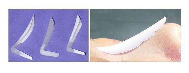 情人节“*力暴**亲热”！做过隆鼻后会被撞歪？