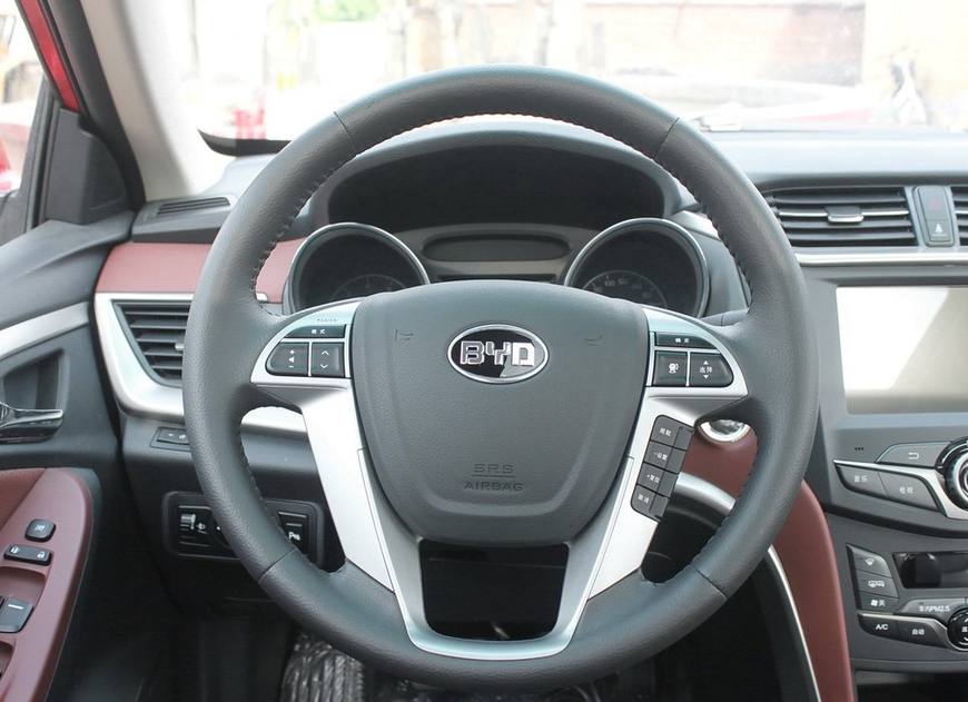 比亚迪g5怎么样值得入手吗,15年比亚迪g5自动挡现在值多少钱