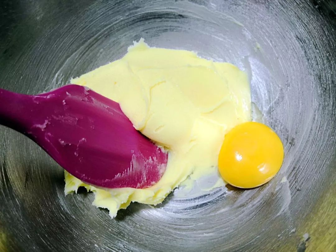 冬天快速软化黄油的小窍门,软化黄油的最快方法烤箱