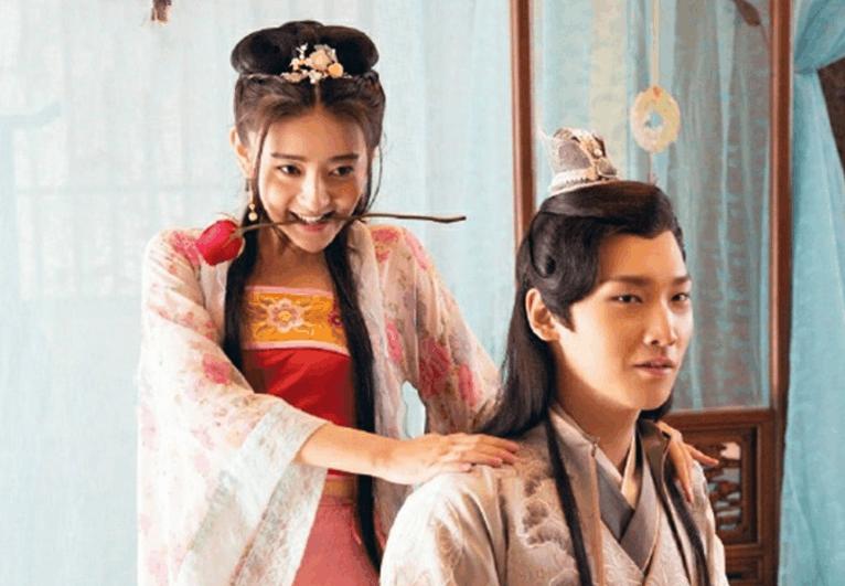 双世宠妃邢昭林眨眼,双世宠妃邢昭林身边的侍卫