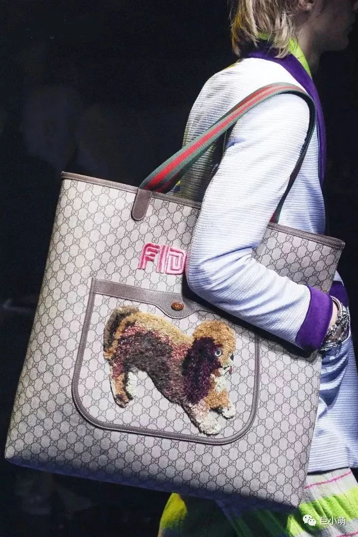 狗年大牌限定辣眼睛，思聪爸爸有钱都不想买