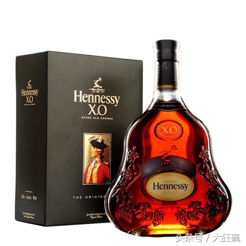 鸡尾酒的特点有哪些你了解吗,调制鸡尾酒一般需要什么原料