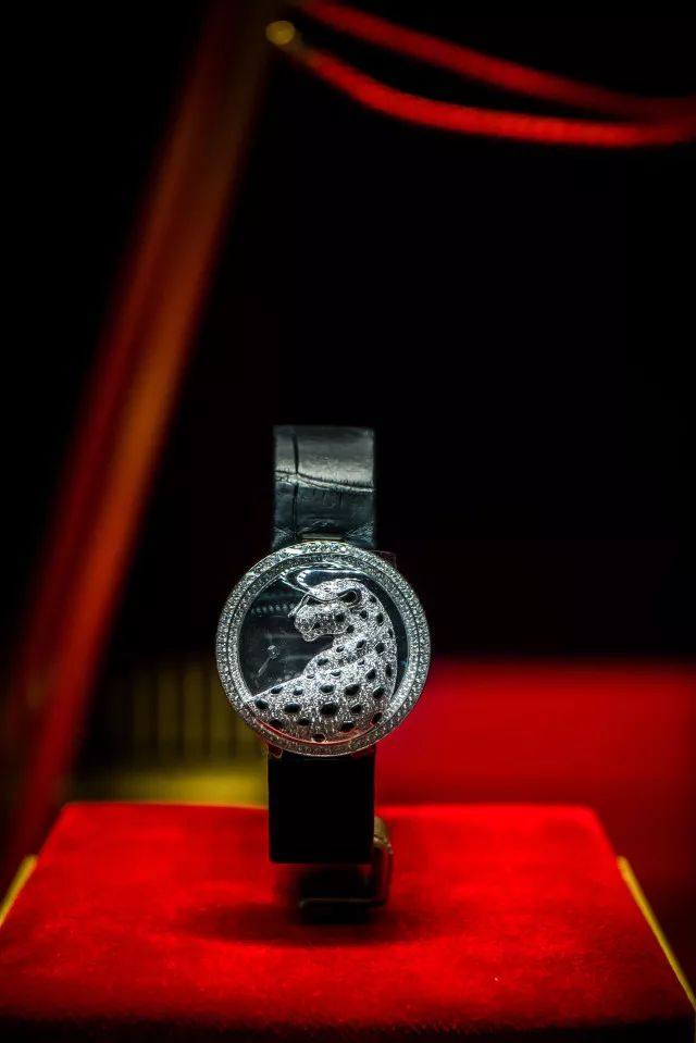 英皇传世王冠这还是我认识的那个顶级奢华珠宝品牌Cartier吗？