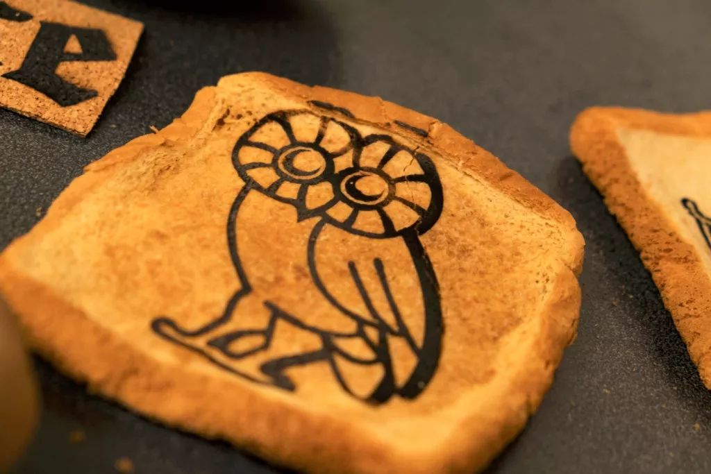 美国莱斯大学科学家在吐司面包上制备出石墨烯！