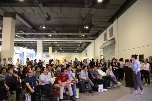 她从北极回来之后,放下了董事长职务和1000+门店,决心重新出发