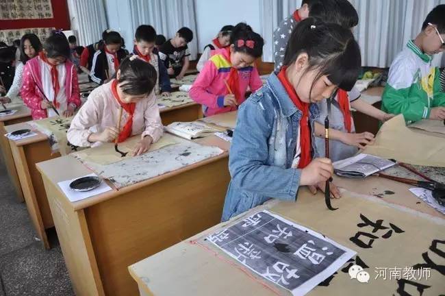 让师生更好更多的展现自己的才华,让学校变得更加美好可以做些什么