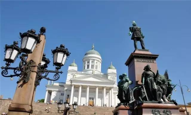 格调|我能想到最性感的画面，就是静*坐静**在那里，等帅哥美女驾到