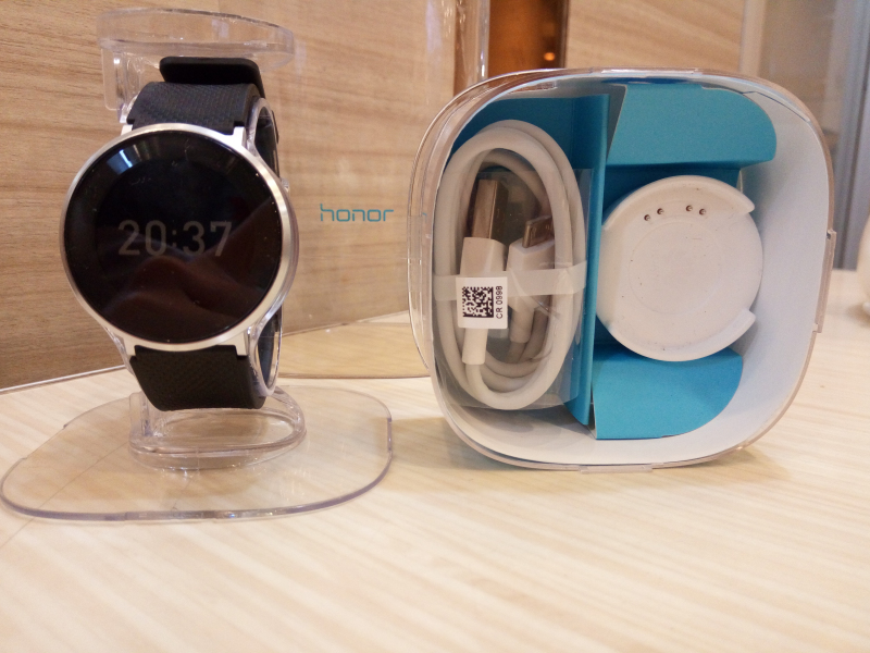 放下手机健康奔跑——华为荣耀手表S1评测
