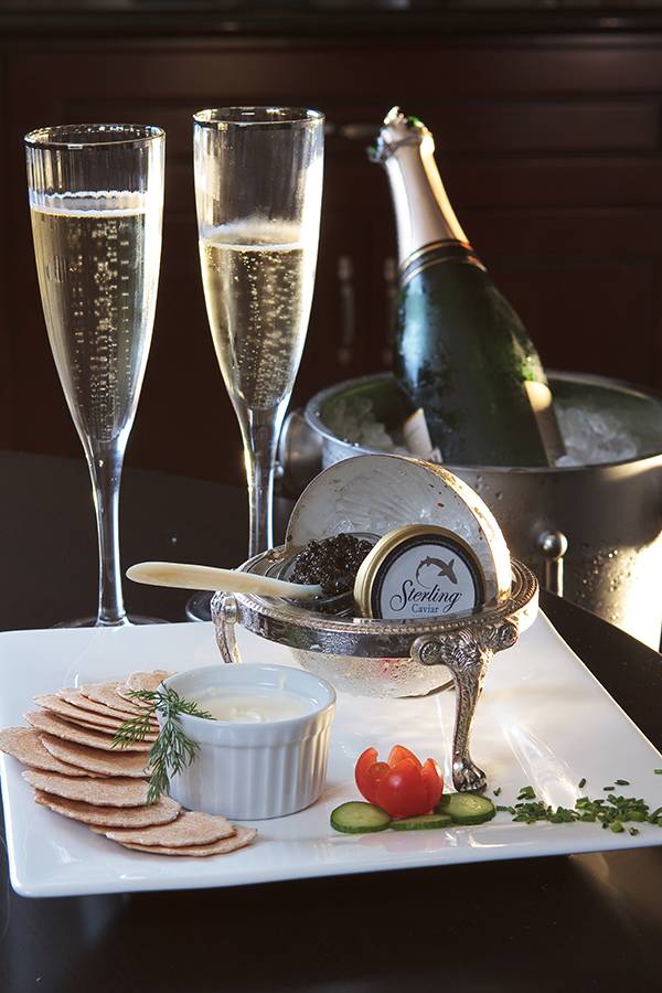 顶级鱼子酱是什么鱼产出来的,世界顶级鱼子酱到底是什么滋味