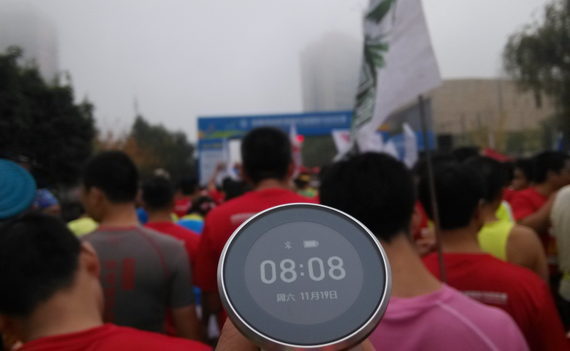 放下手机健康奔跑——华为荣耀手表S1评测