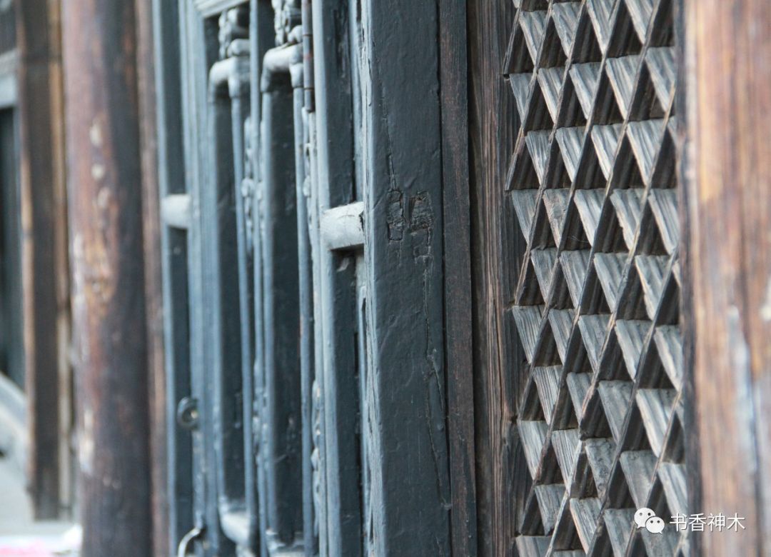 神木女人逛街,神木艺术品女孩子