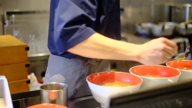 深度吃喝游记｜为什么我在台湾暴饮暴食了十天，却一斤都没长胖？