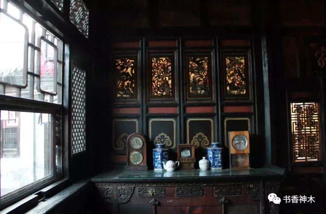 神木女人逛街,神木艺术品女孩子