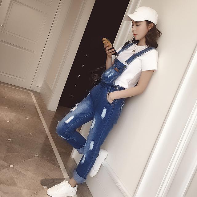 夏天穿背带去浪,这个夏天要穿露背装