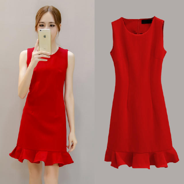 夏季小红裙尽情绽放女性优雅风采！