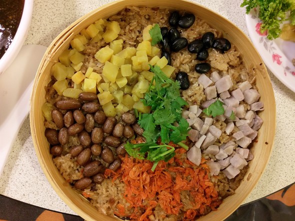 文本直送科技新闻:宏达电旗舰智慧型手机「HTC10」崭新体验，十分完美！