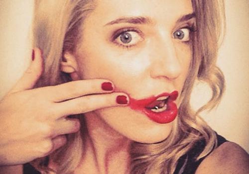 嘴唇不干还不掉色的唇釉推荐,怎么吃都不脱色的唇膏