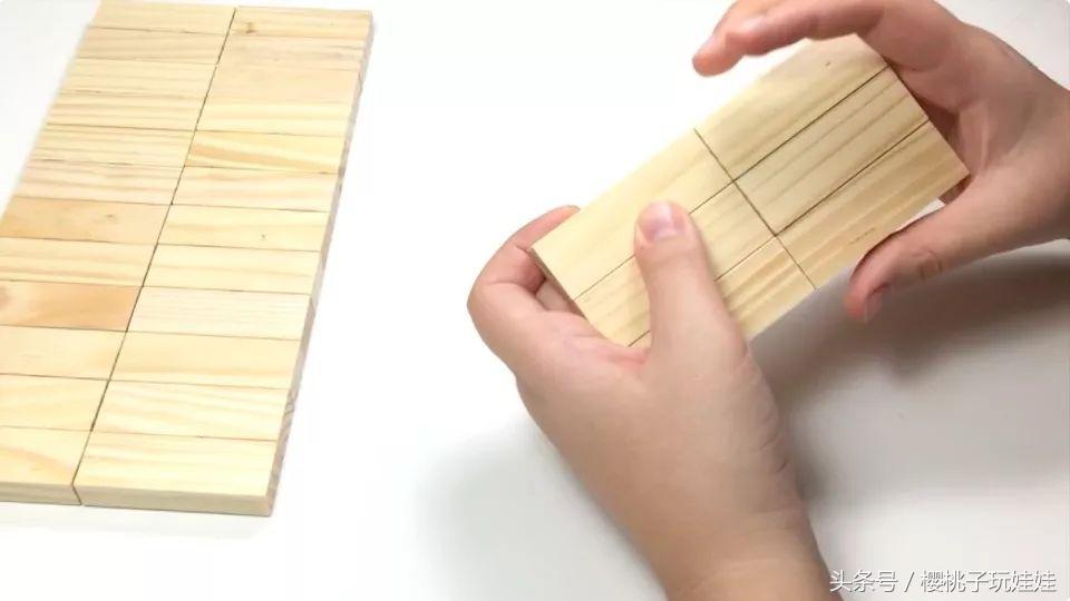 手工diy给芭比娃娃做床,手工芭比娃娃的床怎么做