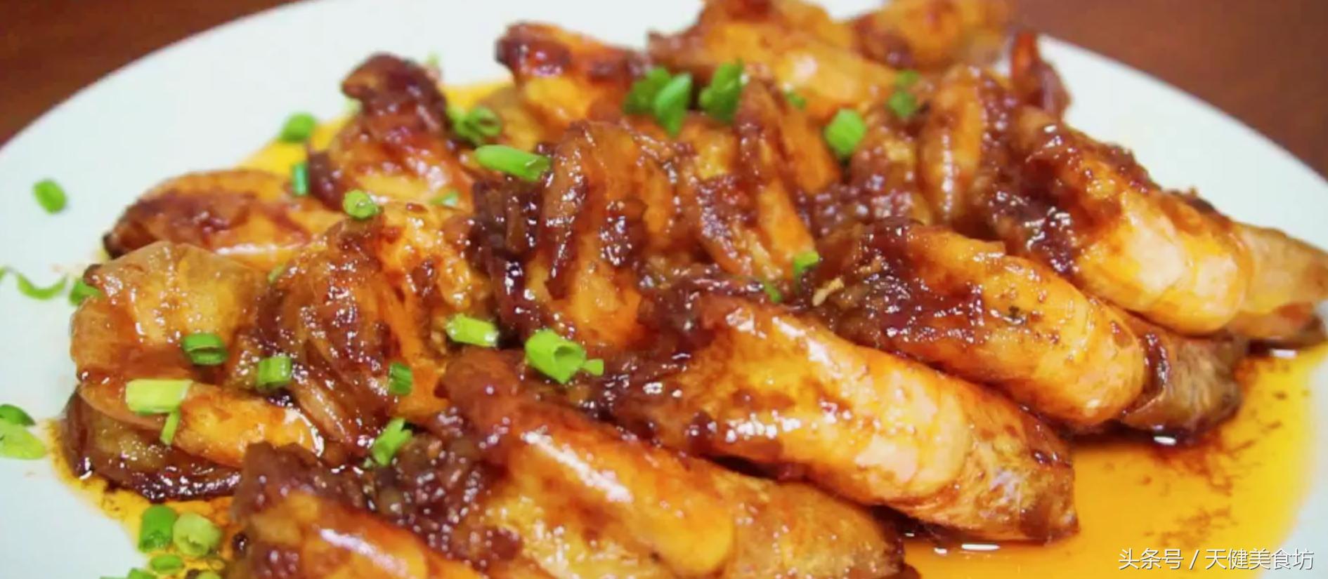 喜欢吃油焖虾的赶紧收藏这个做法,爱吃虾的千万不要错过