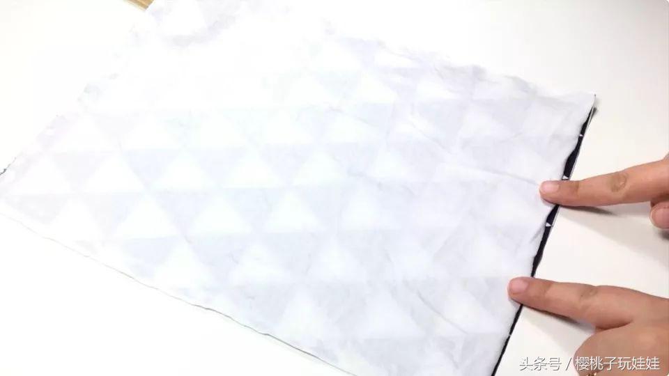 手工diy给芭比娃娃做床,手工芭比娃娃的床怎么做