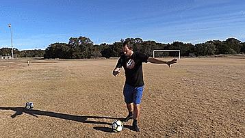 足球新手必学技巧,足球踢球技巧大全