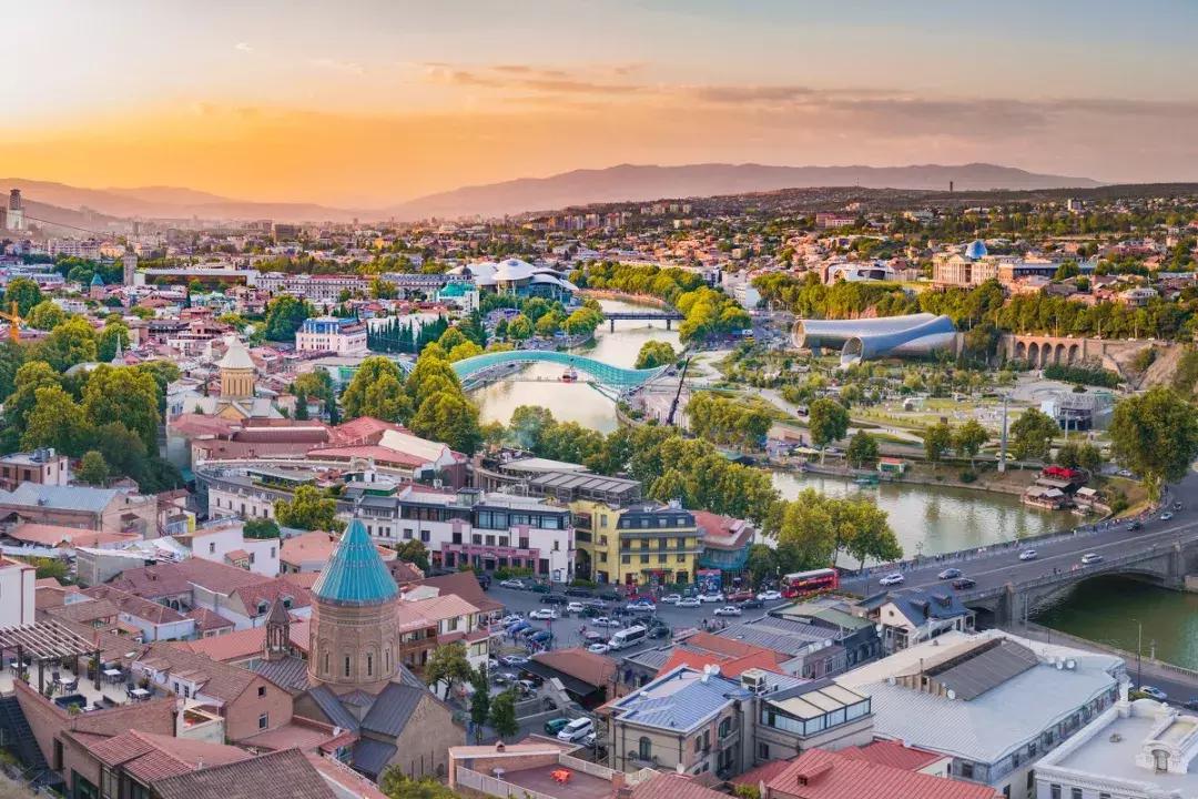 知乎高赞：有哪些适合旅行的国家，听起来高大上其实很实惠？