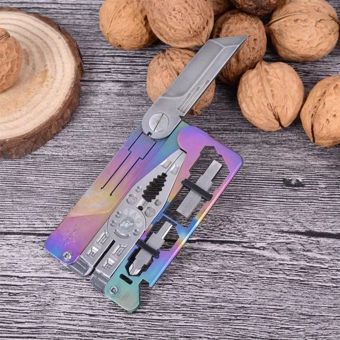 超实用卡片式工具箱，小到可以藏在钱包里