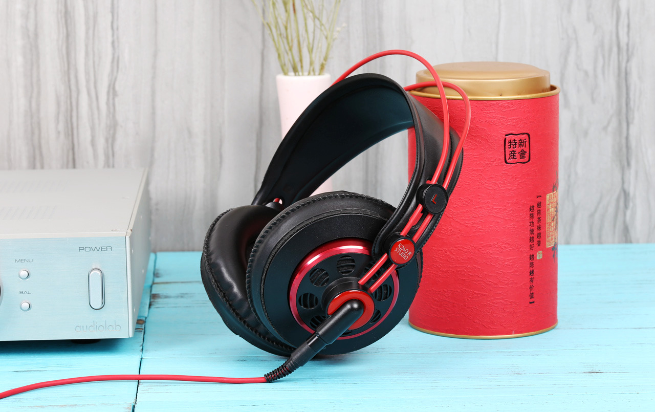 全面进化的音质表现AKGK240RStudio监听耳机简评