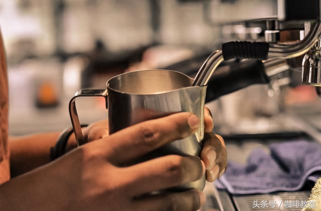 打奶步骤,咖啡拉花奶泡打到什么程度最好