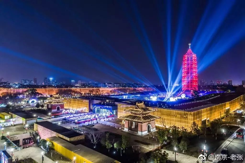 今夜的南*夫子京**庙，全是人人人人！有你吗？